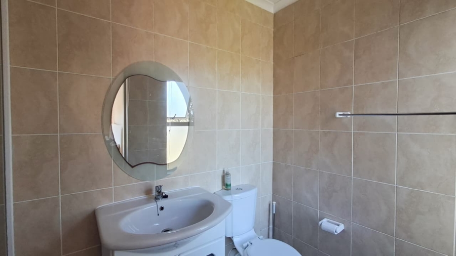 To Let 2 Bedroom Property for Rent in Century City Western Cape